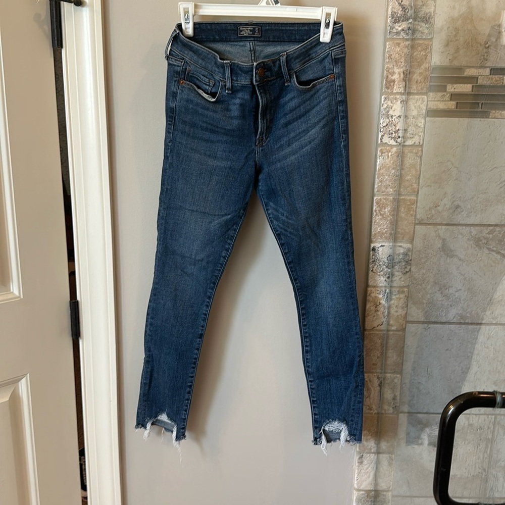 A & F Harper low rise ankle jeans